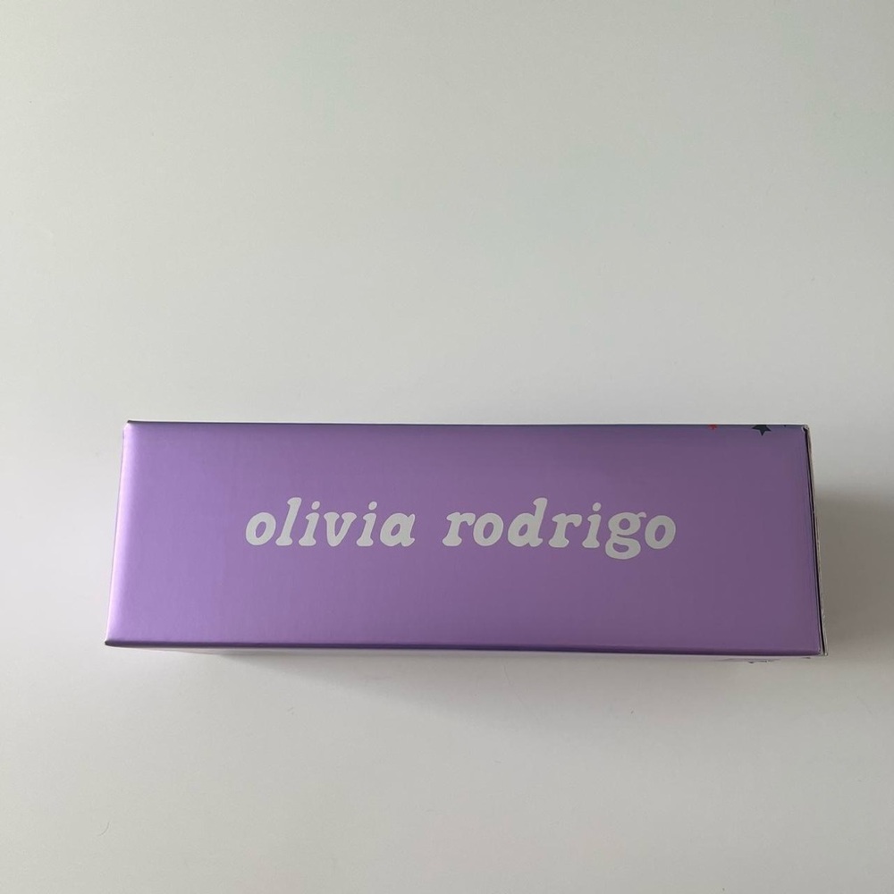 NWT Olivia Rodrigo Stanley ✨limited edition ✨ - Picture 3 of 12